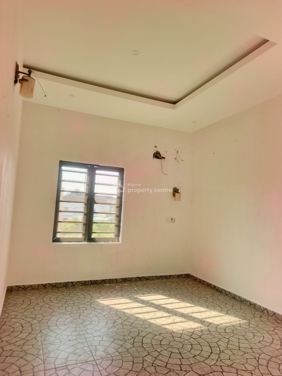 Smart Spacious Conducive Mini Flat (room and Parlor) Upstairs, in Estate at Ogombo Abraham Adesanya Axis, Ajah Lagos., Ajah, Lagos, Mini Flat (room and Parlour) for Rent
