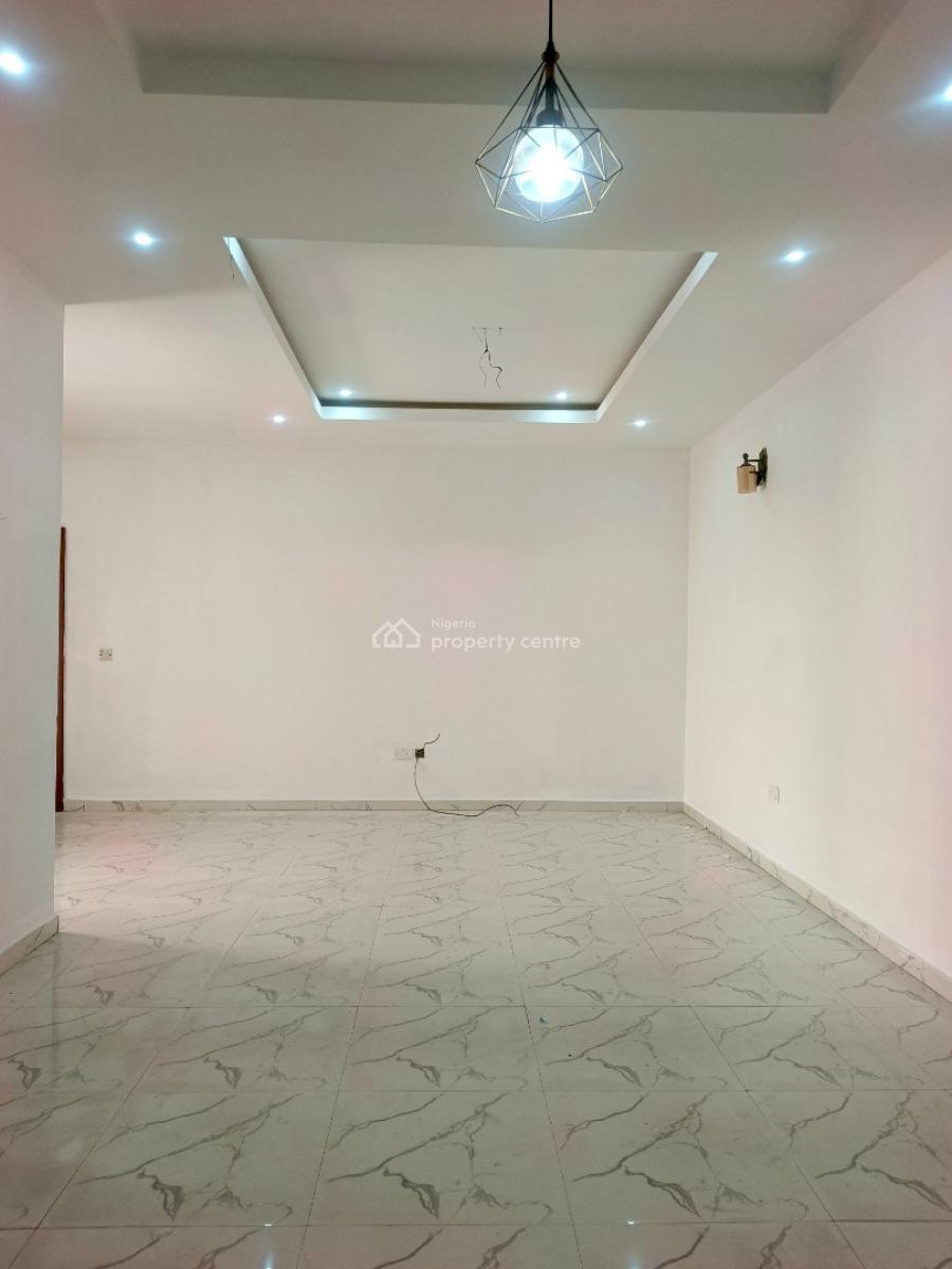 Smart Spacious Conducive Mini Flat (room and Parlor) Upstairs, in Estate at Ogombo Abraham Adesanya Axis, Ajah Lagos., Ajah, Lagos, Mini Flat (room and Parlour) for Rent