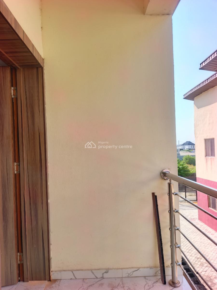 Smart Spacious Conducive Mini Flat (room and Parlor) Upstairs, in Estate at Ogombo Abraham Adesanya Axis, Ajah Lagos., Ajah, Lagos, Mini Flat (room and Parlour) for Rent