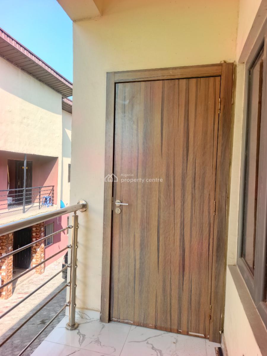 Smart Spacious Conducive Mini Flat (room and Parlor) Upstairs, in Estate at Ogombo Abraham Adesanya Axis, Ajah Lagos., Ajah, Lagos, Mini Flat (room and Parlour) for Rent