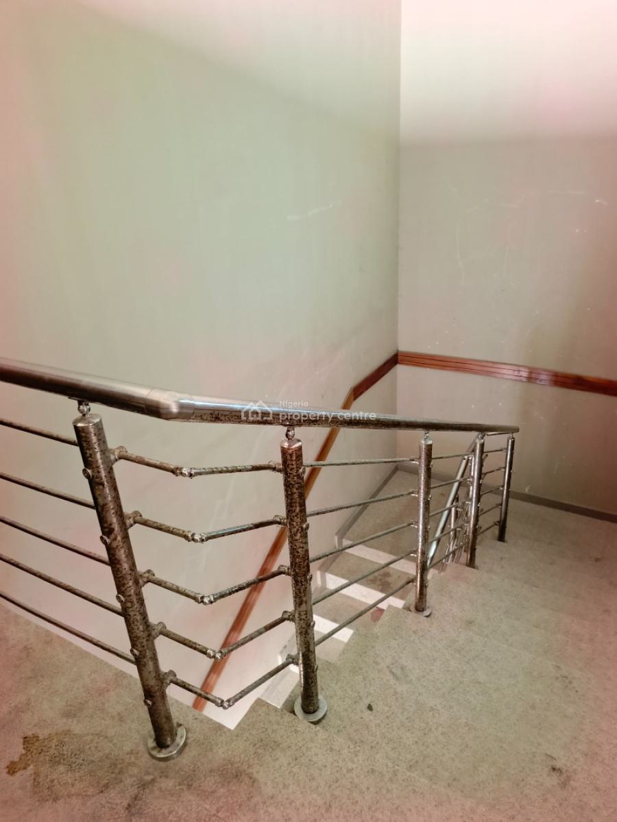 Smart Spacious Conducive Mini Flat (room and Parlor) Upstairs, in Estate at Ogombo Abraham Adesanya Axis, Ajah Lagos., Ajah, Lagos, Mini Flat (room and Parlour) for Rent