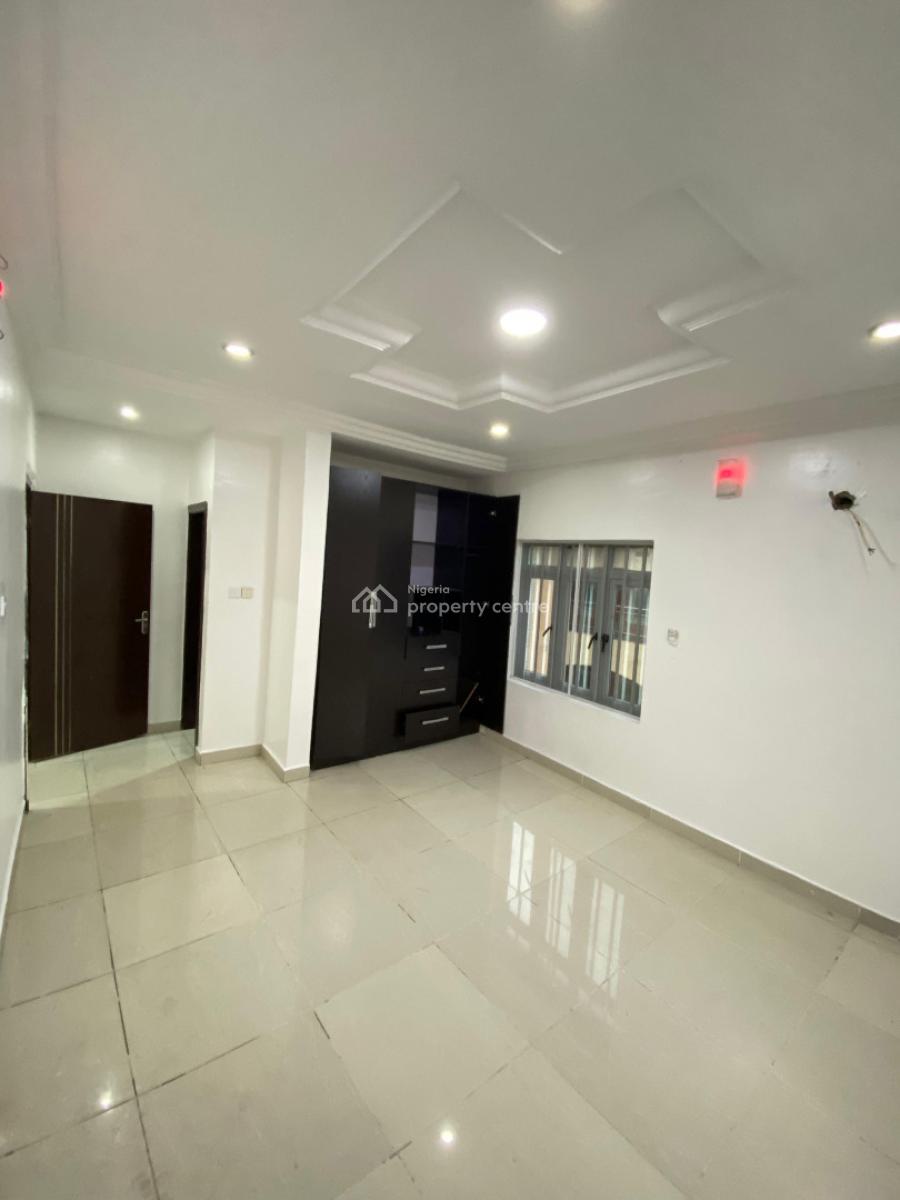 Block of Flats (12 Units) in a Secured & Code Estate, Chevron Drive, Lekki, Lagos, Flat / Apartment for Sale