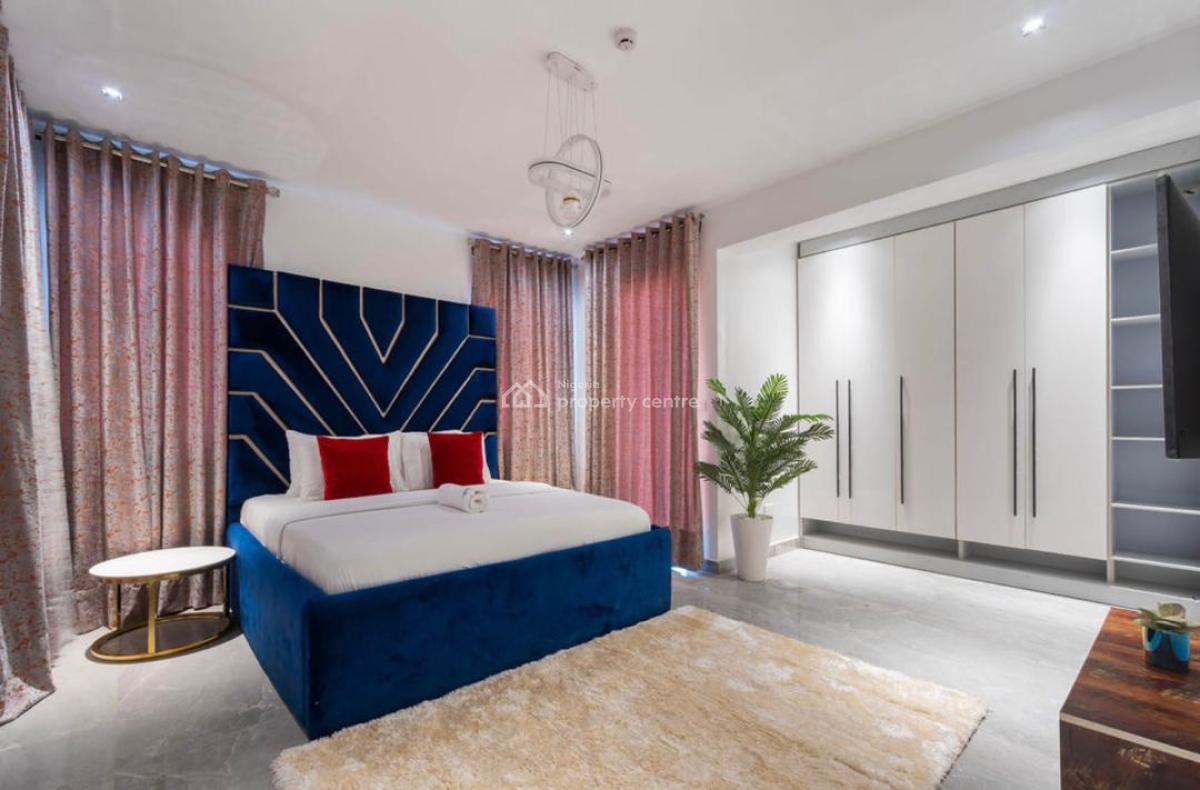 Luxury 2 Bedroom Apartment with Swimming Pool, Gym and Snooker, Freedom Way, Lekki Phase 1, Lekki, Lagos, Flat / Apartment Short Let