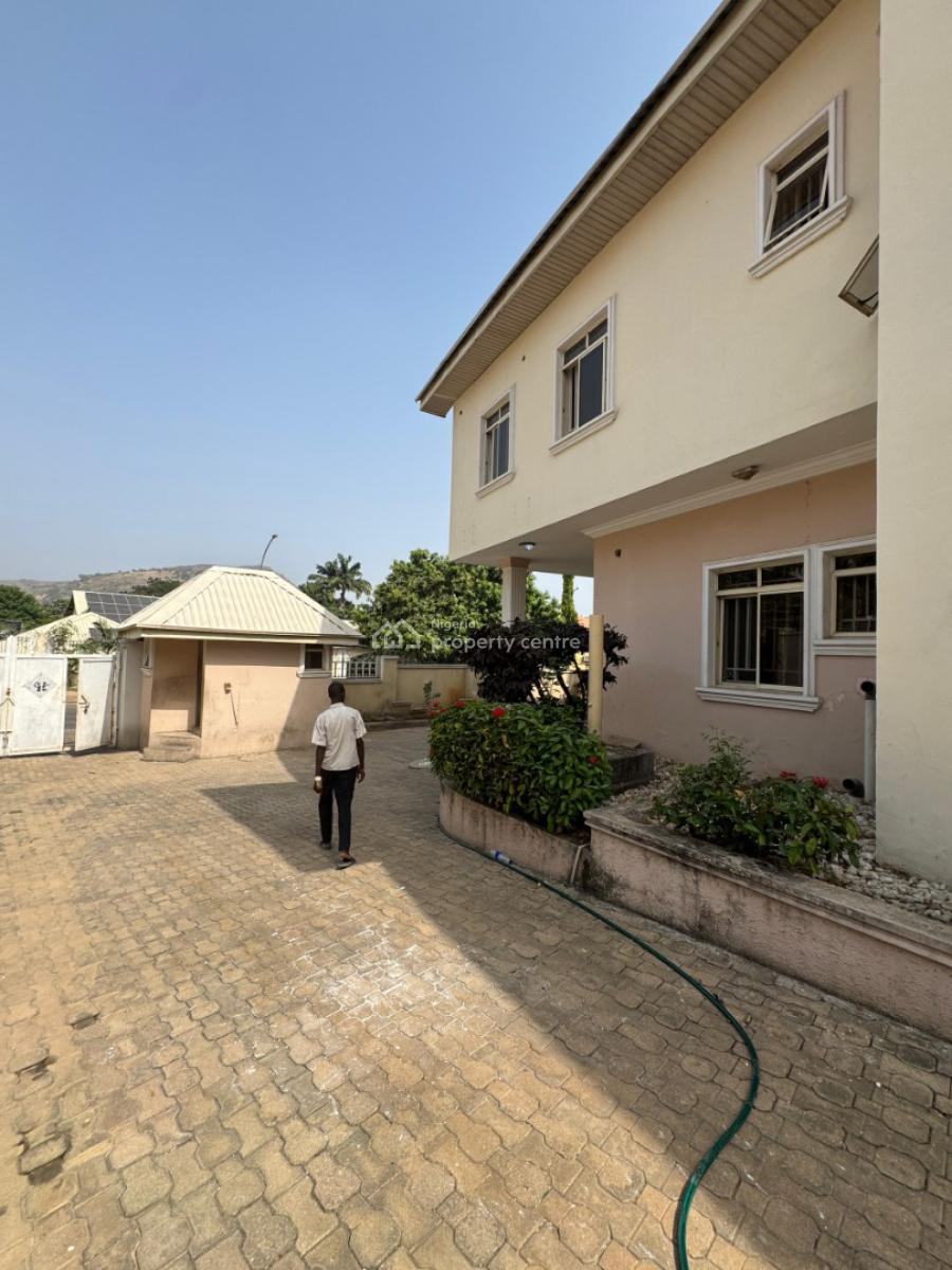 6-bedroom Semidetached Duplex with a 1-bedroom Bq, Maitama District, Abuja, Detached Duplex for Rent