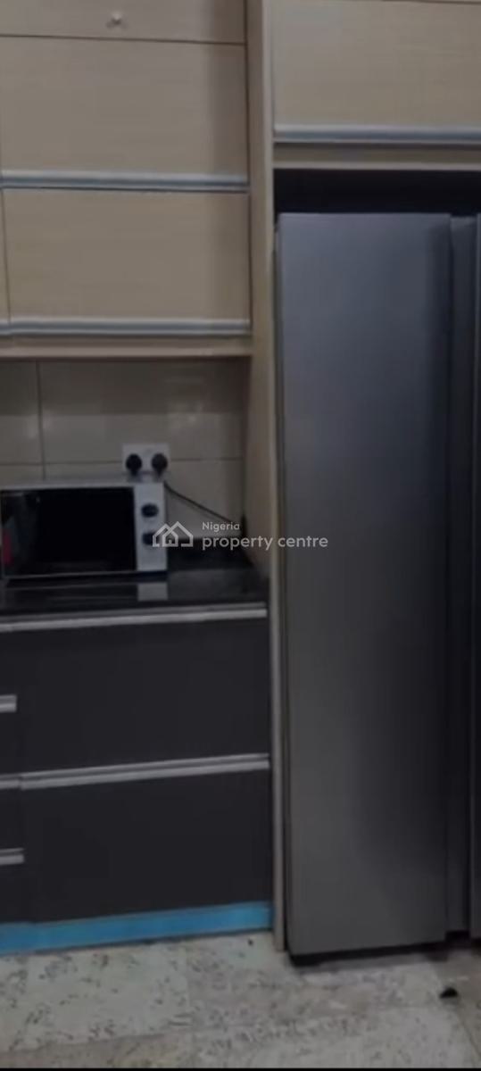 Furnished and Serviced 2bedroom Flat for at Garki 2, Very Nice Neighbourhood @ Garki 2, Garki, Abuja, Flat / Apartment for Rent