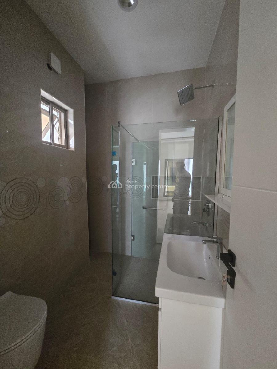 Elegant and Spacious 5-bedroom Semi-detached Duplex with Bq, Banana Island, Ikoyi, Lagos, Semi-detached Duplex for Sale