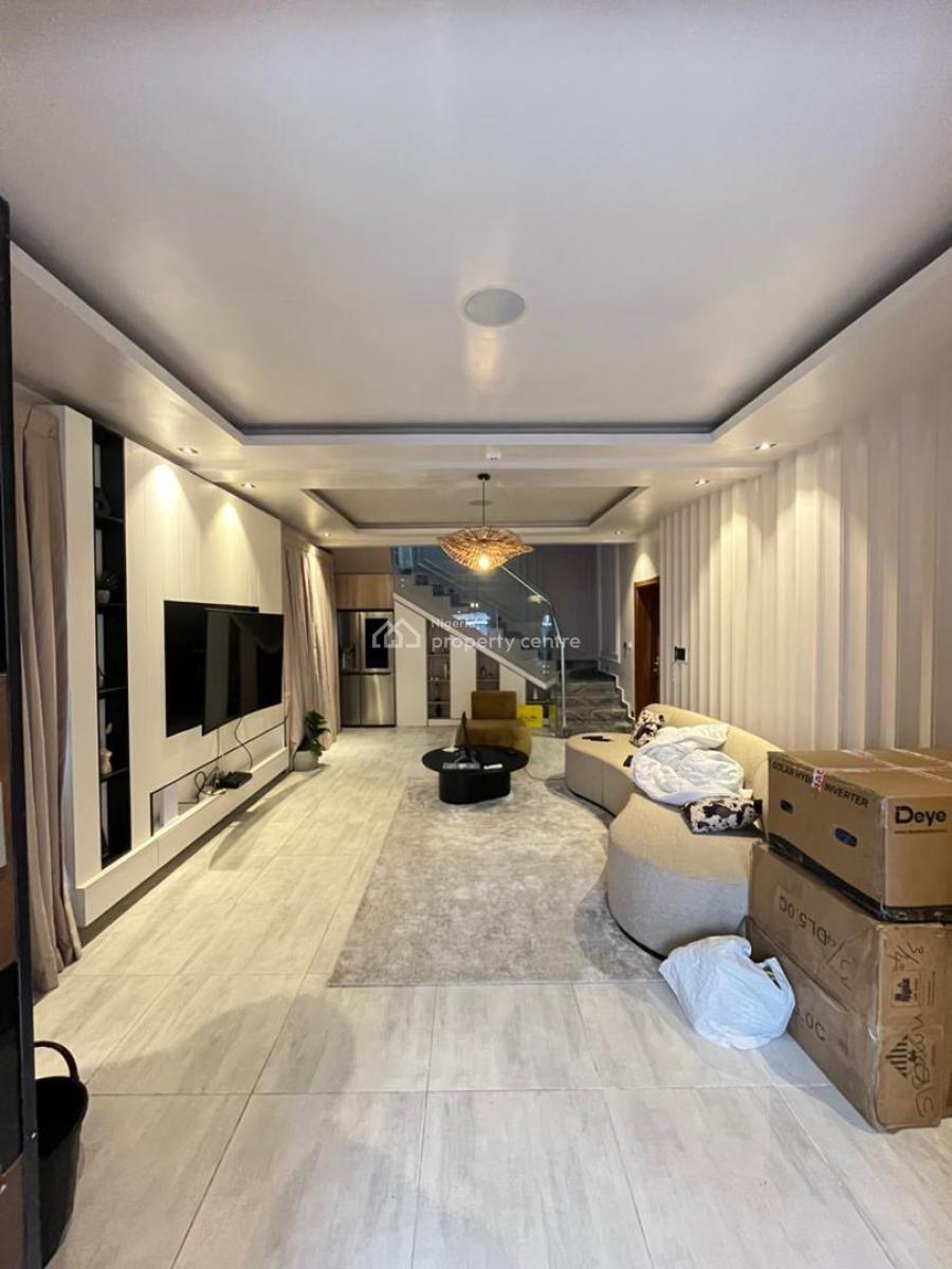 Modern 5 Bedroom Duplex with Bq., Perfect for Family Residence in a Serene Environment, Lekki Phase 1, Lekki, Lagos, Detached Duplex for Rent