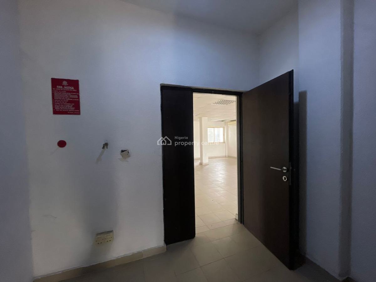 Open Plan Office Space Meas. 468.83sqm, Victoria Island (vi), Lagos, Land for Rent