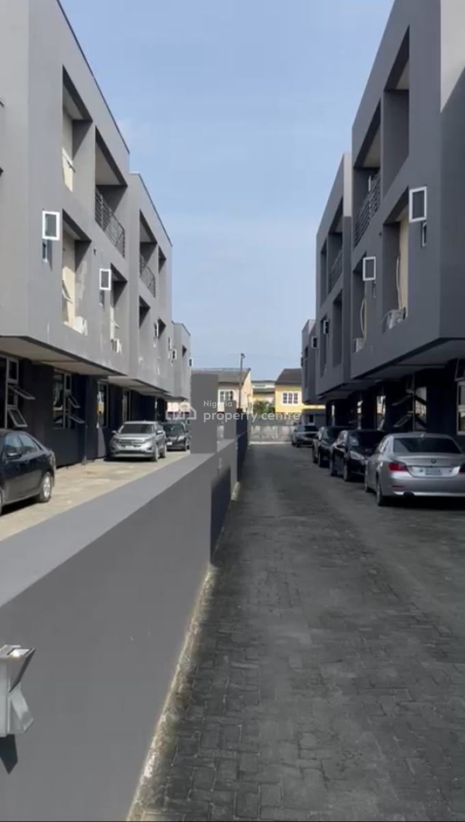 2 Bedroom Flat, Abraham Adesanya, Ajah, Lagos, Flat / Apartment for Sale