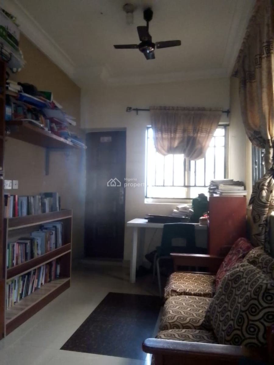 Distress 5bedroom Duplex, Sunview Estate, Ajah, Lagos, Detached Duplex for Sale