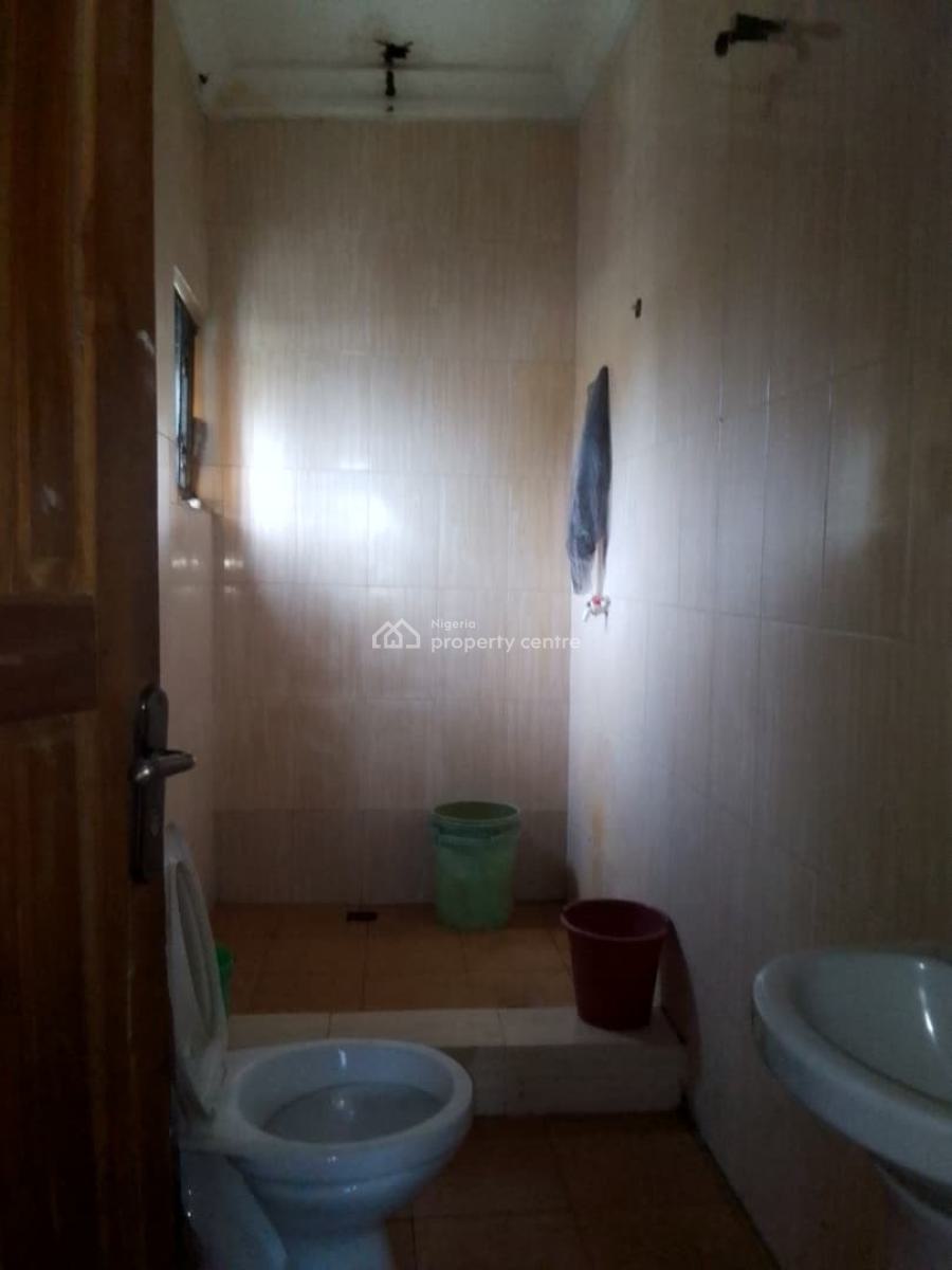 Distress 5bedroom Duplex, Sunview Estate, Ajah, Lagos, Detached Duplex for Sale