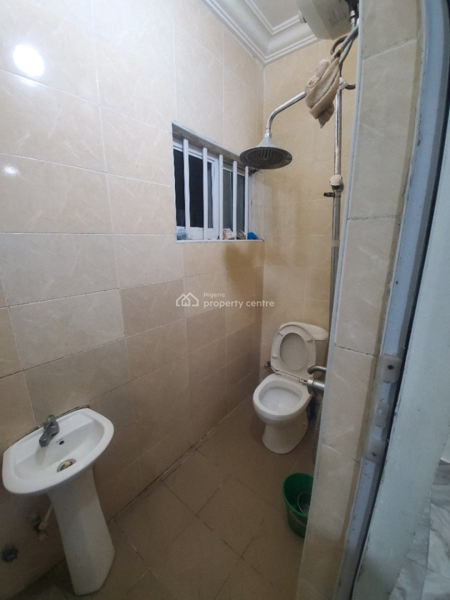 1 Room Shared Kitchen Apartment, Oral Estate. Elengaza Bustop, Lekki, Lagos, Self Contain (single Rooms) for Rent