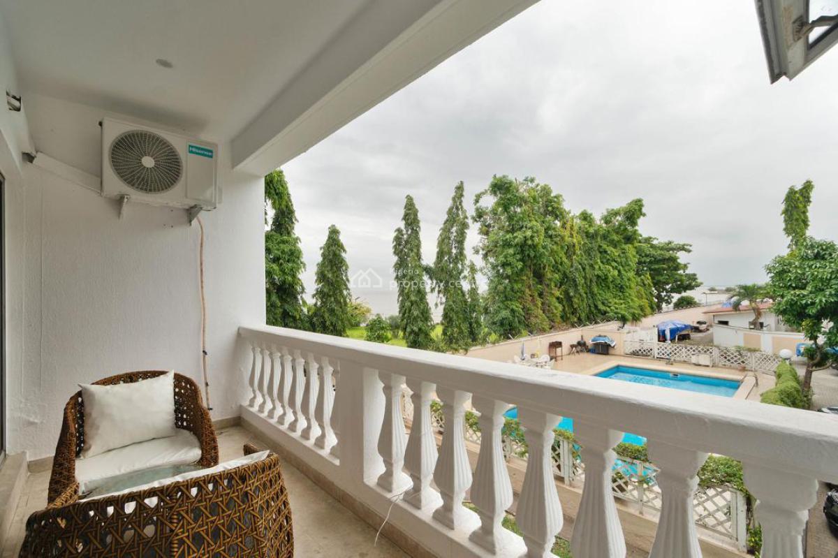 Waterfront 3/4bdrm Apartment with Swimming Pool, Gym, Lekki Phase 1, Lekki, Lagos, Flat / Apartment Short Let