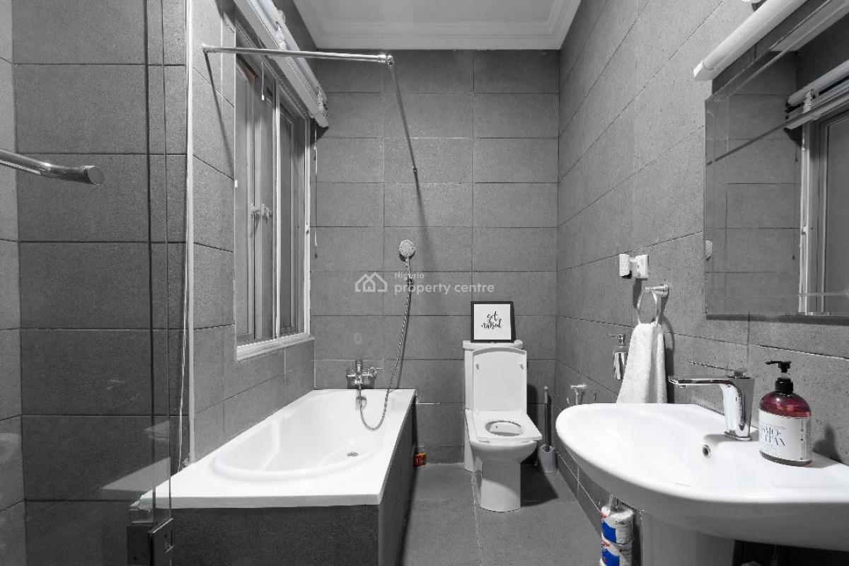 Sophisticated 3 Bedroom Terrace Duplex with Excellent Facilities, Sophisticated 3 Bedroom Terrace Duplex with Excellent Features, Lekki Phase 1, Lekki, Lagos, Terraced Duplex Short Let