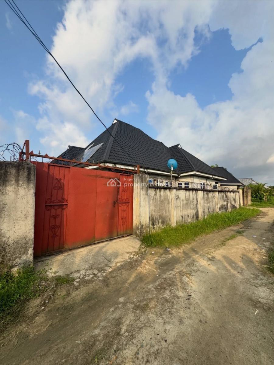 4 Bedroom Bungalow with Solar, Iwofe Road, Rumolumeni, Port Harcourt, Rivers, Detached Bungalow for Sale