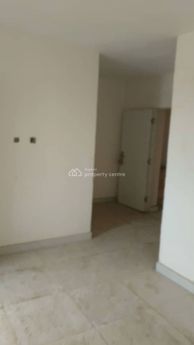 New 3 Bedroom Ensuite Upstairs Flat with Bq, Abolakale Lateef Arikawe Drive, New Road, Alpha Beach, Lekki, Lagos, Flat / Apartment for Sale