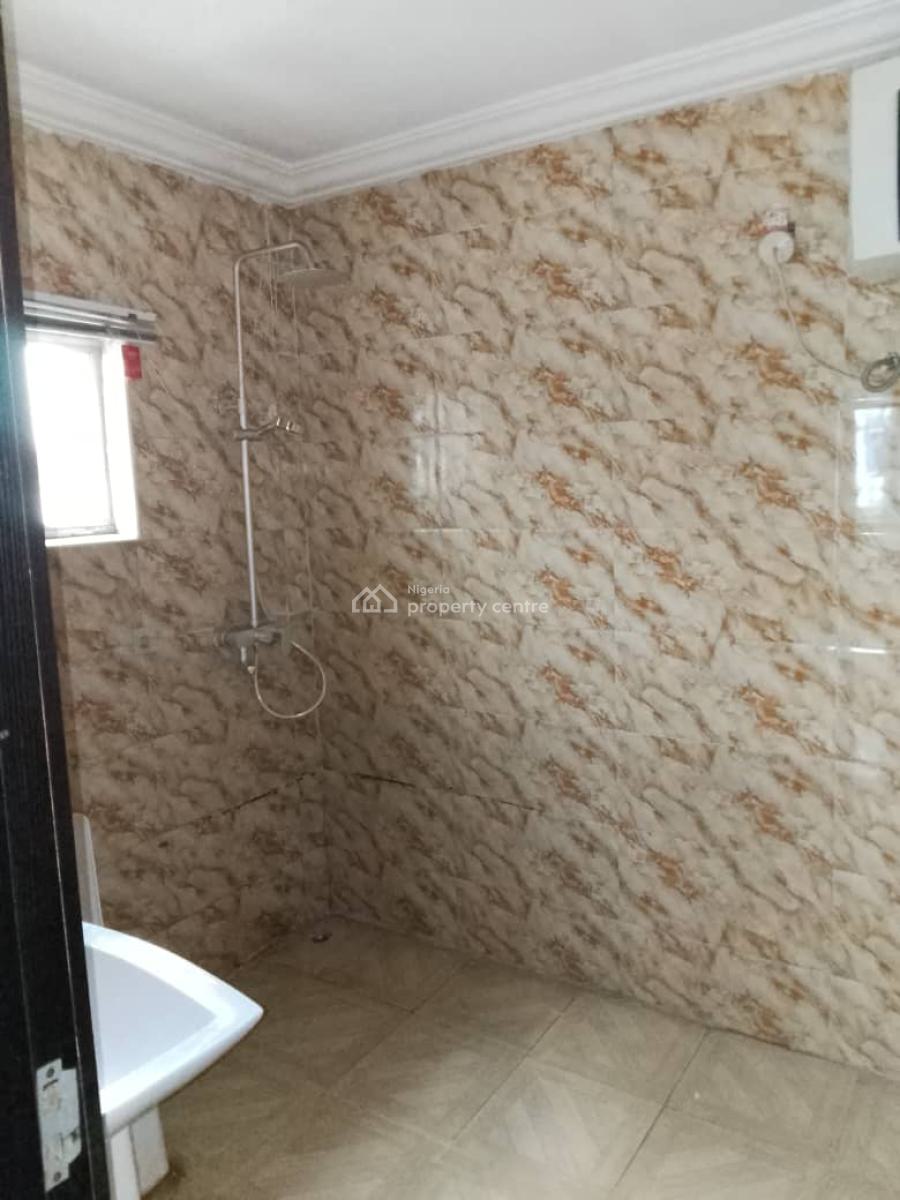 3 Bedroom Flat Upstairs. Residential Scheme, Omole Phase 2, Ikeja, Lagos, Flat / Apartment for Rent