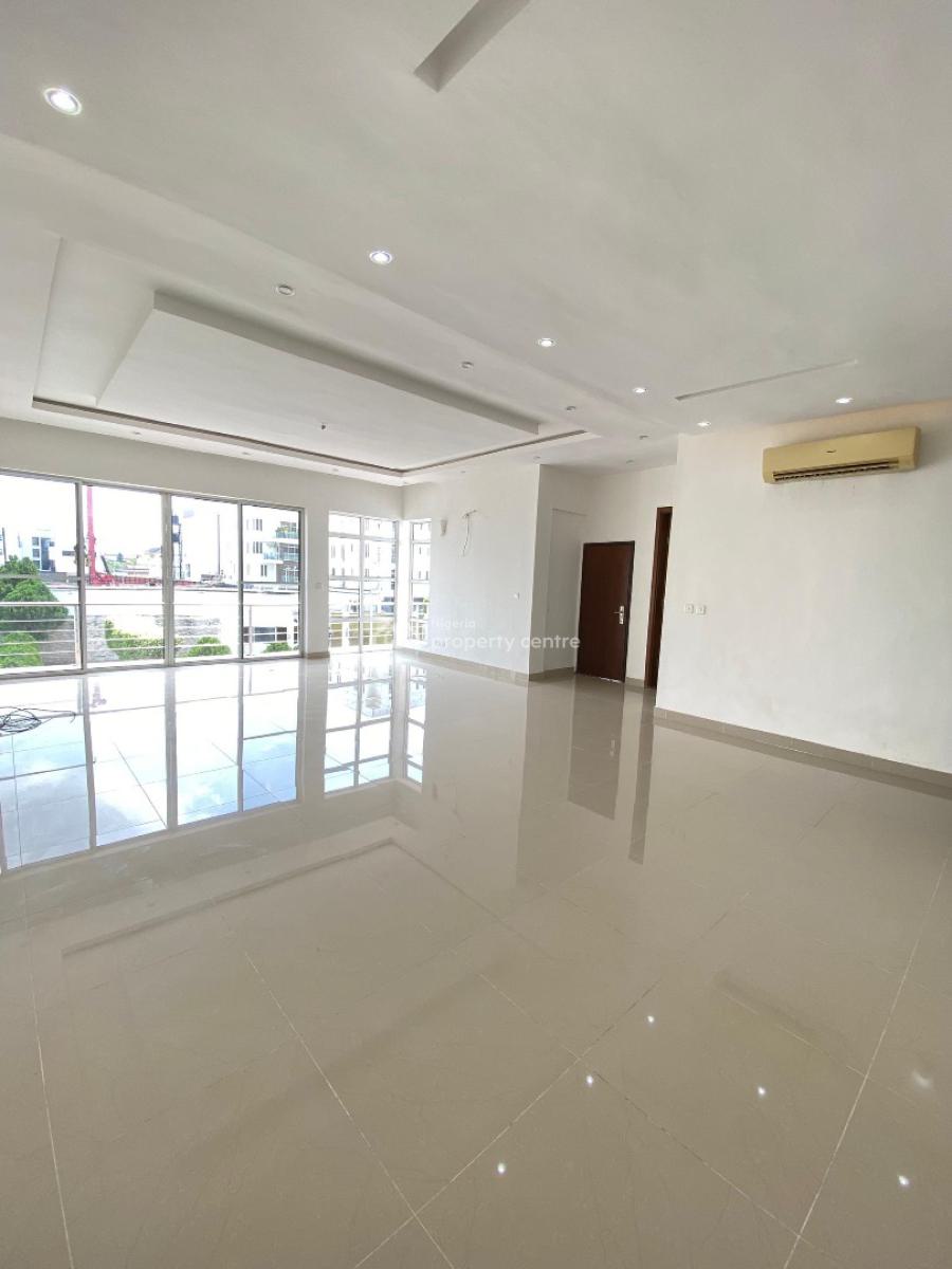 Well Maintained 3 Bedroom Apartment with Ocean View Pool, Banana Island, Ikoyi, Lagos, Block of Flats for Sale