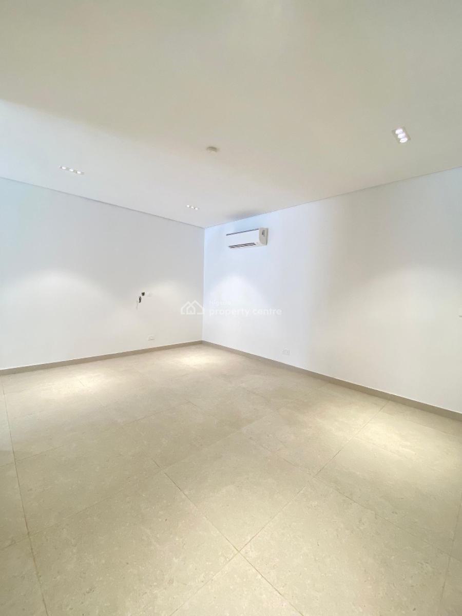 Finely Built 5 Bedroom Terrace Duplex with Private Elevator, Banana Island, Ikoyi, Lagos, Terraced Duplex for Sale