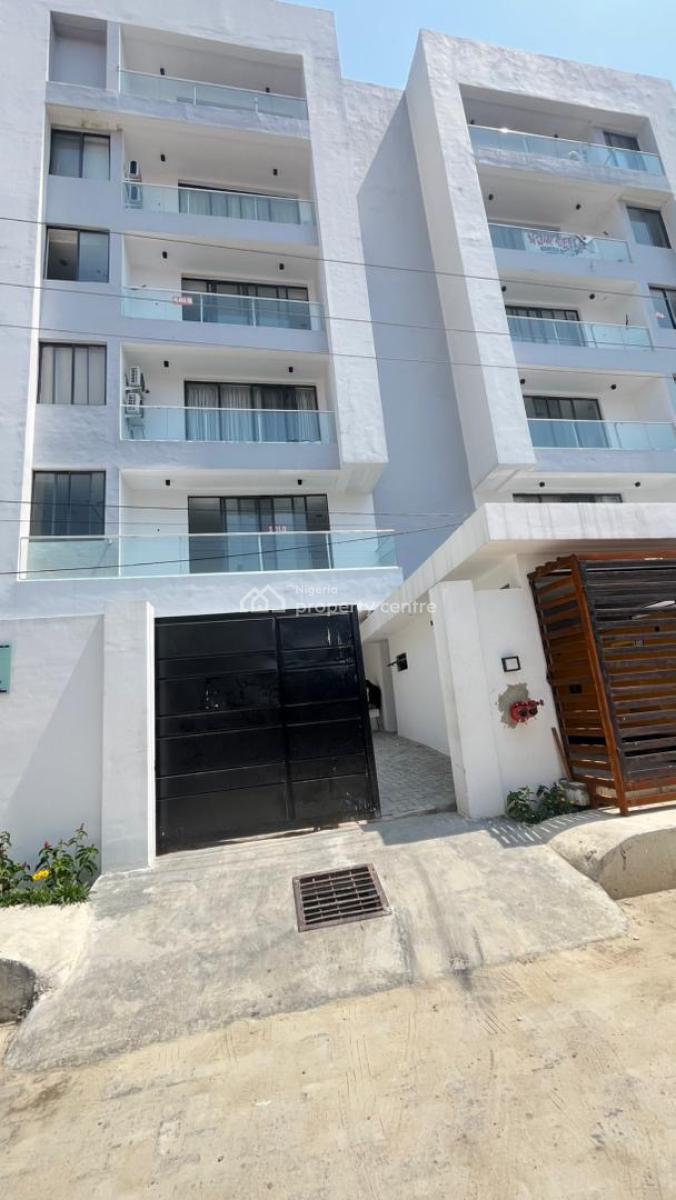Luxury 3-bedroom Flat in Prime Location, Lekki Phase 1, Lekki, Lagos, Block of Flats for Sale