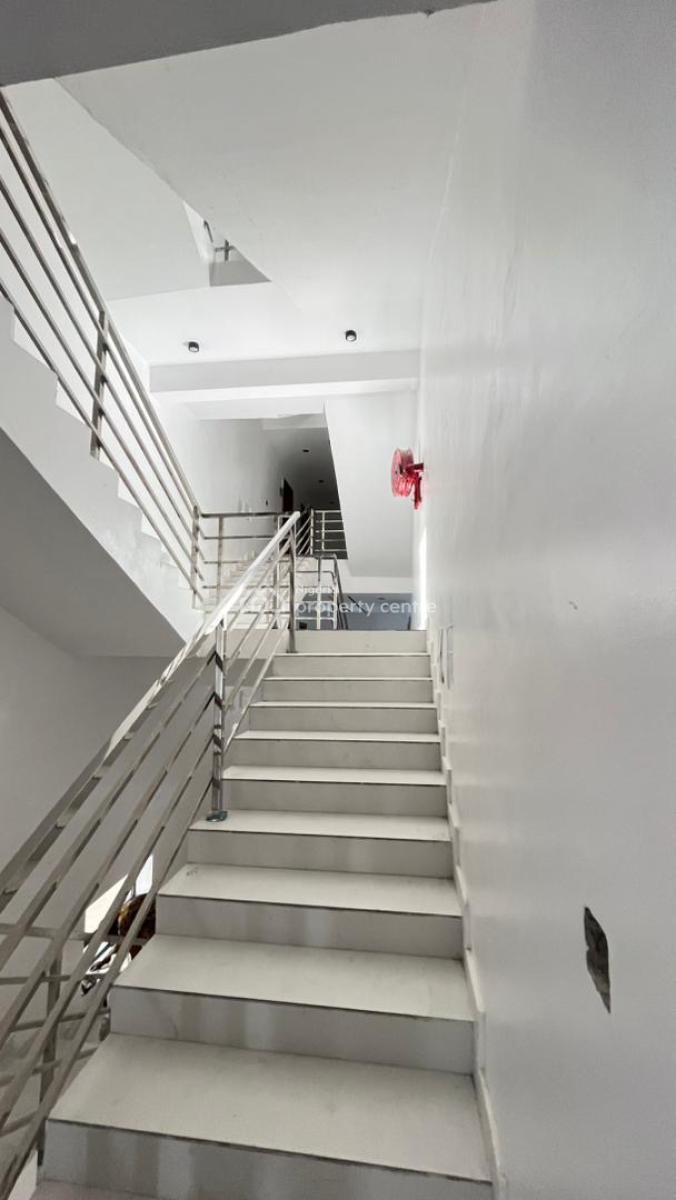 Luxury 3-bedroom Flat in Prime Location, Lekki Phase 1, Lekki, Lagos, Block of Flats for Sale