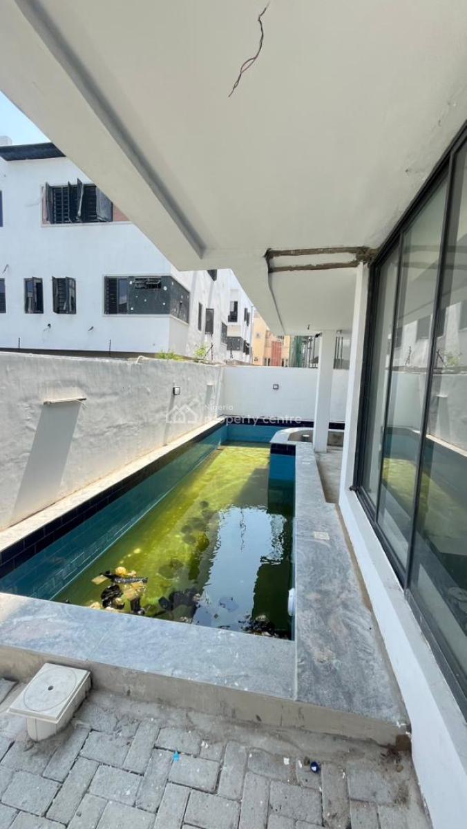 Luxury 3-bedroom Flat in Prime Location, Lekki Phase 1, Lekki, Lagos, Block of Flats for Sale