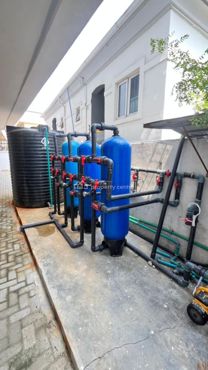 Luxury 3-bedroom Flat in Prime Location, Lekki Phase 1, Lekki, Lagos, Block of Flats for Sale