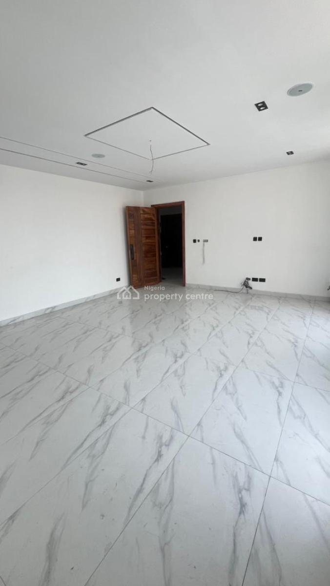 Luxury 3-bedroom Flat in Prime Location, Lekki Phase 1, Lekki, Lagos, Block of Flats for Sale