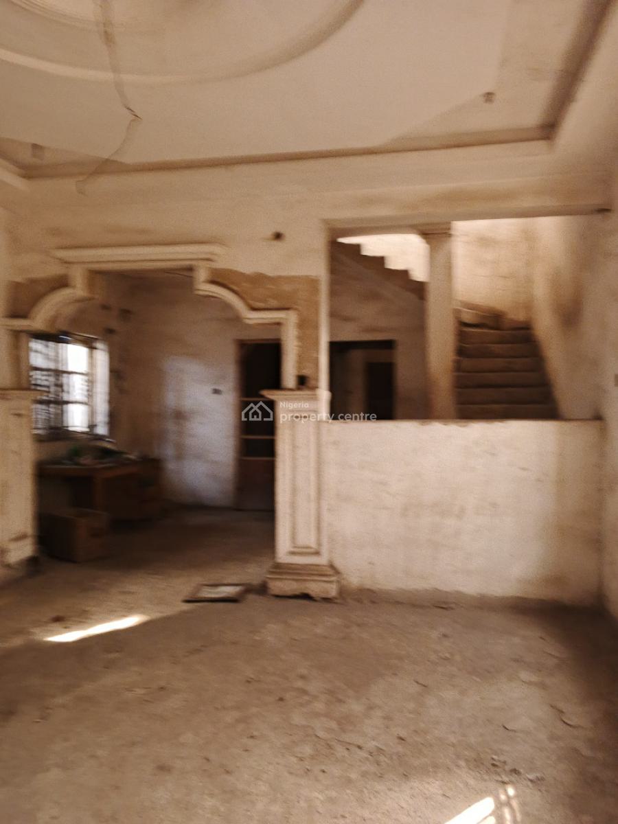 Fully Detached 4 Bedroom Duplex Available in a Good Area, Off Ilaje Road, Bariga, Shomolu, Lagos, Detached Duplex for Sale