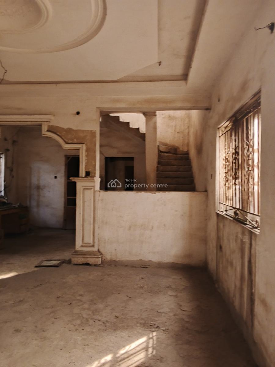 Fully Detached 4 Bedroom Duplex Available in a Good Area, Off Ilaje Road, Bariga, Shomolu, Lagos, Detached Duplex for Sale