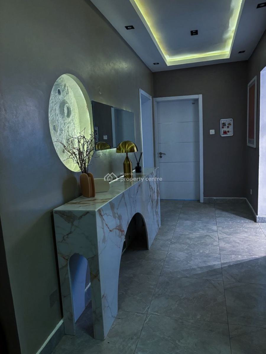 Furnished 2 Bedroom Apartment in a Strategic Location, Lekki Phase 1, Lekki, Lagos, Flat / Apartment for Rent