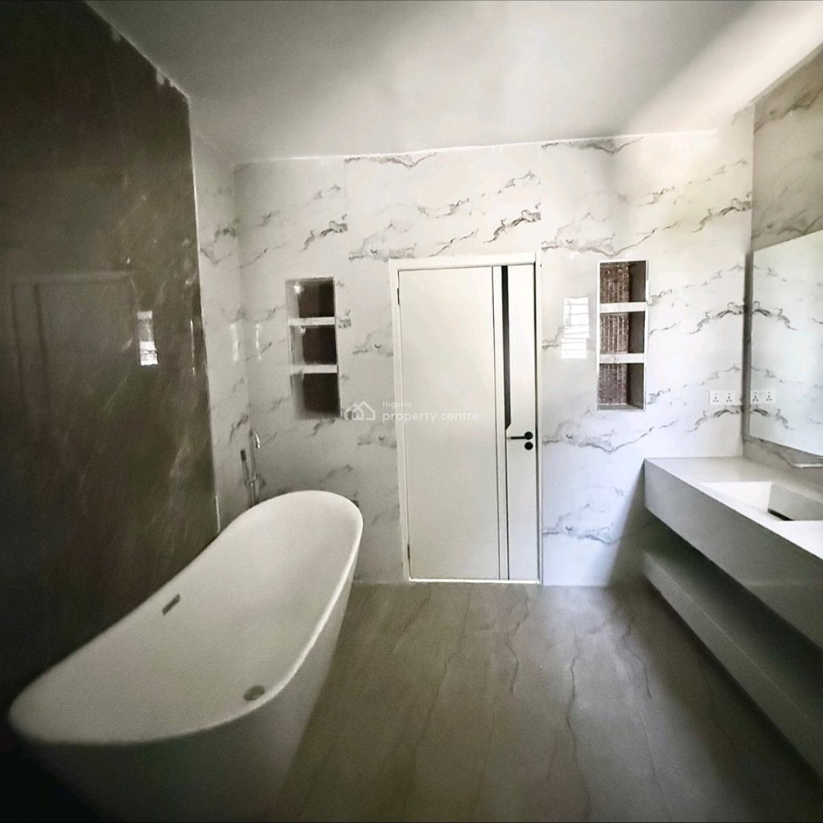 Newly Constructed 4bedrooms Terrace Duplex with a Maids Room in a Stra, Jahi, Abuja, House for Sale