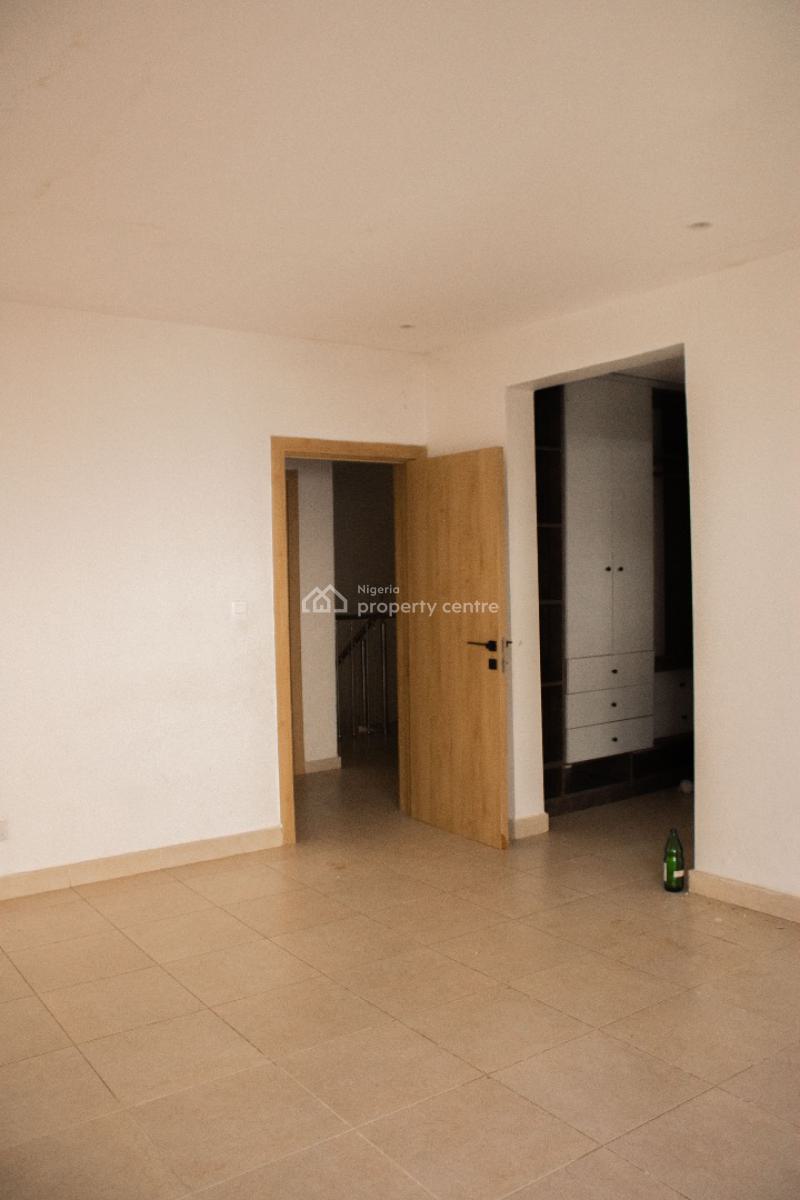 Standard 3 Bedrooms Apartment with Guest Toilet, Life Camp, Abuja, Flat / Apartment for Sale