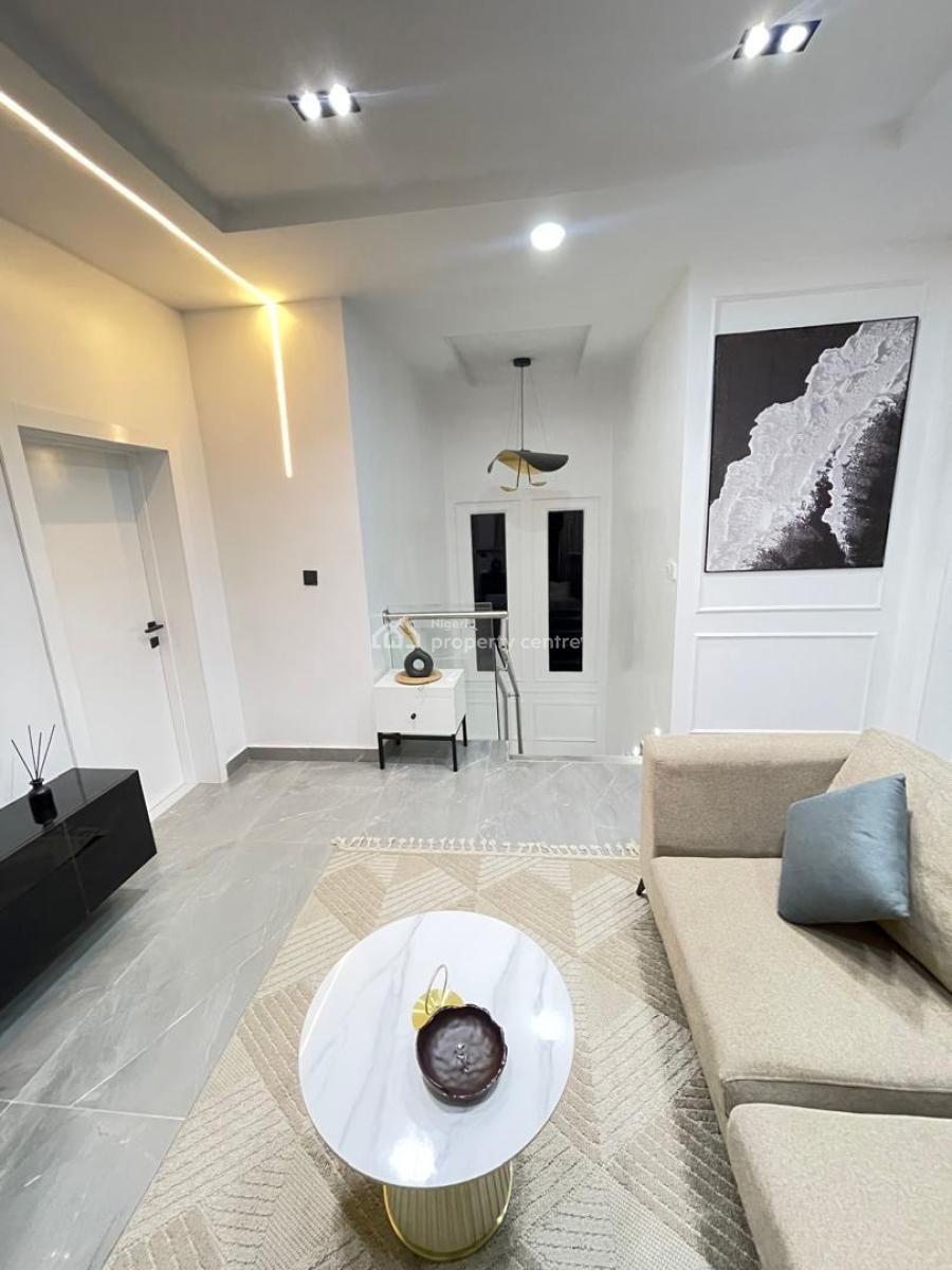 Luxury Beach View 2 Bedroom Apartment with Ps5 & Pool, Ikate, Lekki, Lagos, Flat / Apartment Short Let