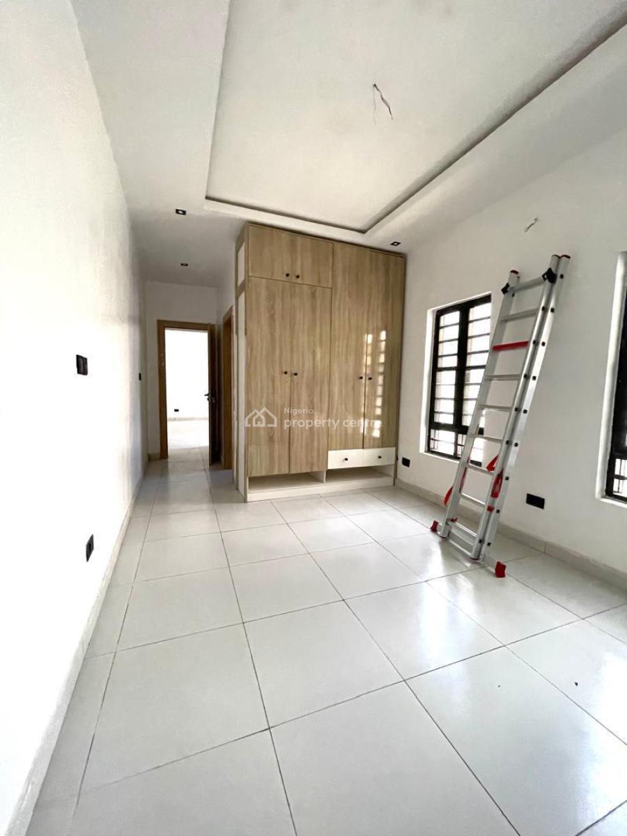 Stunning 2 Bedroom Apartment with an Elevator and a Pool, Ologolo, Lekki, Lagos, Flat / Apartment for Sale