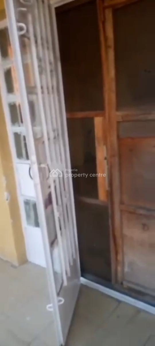 Decent Spacious 3 Bedroom, Off Bakare Street, Doyin Omololu, Alapere, Ketu, Lagos, Flat / Apartment for Rent