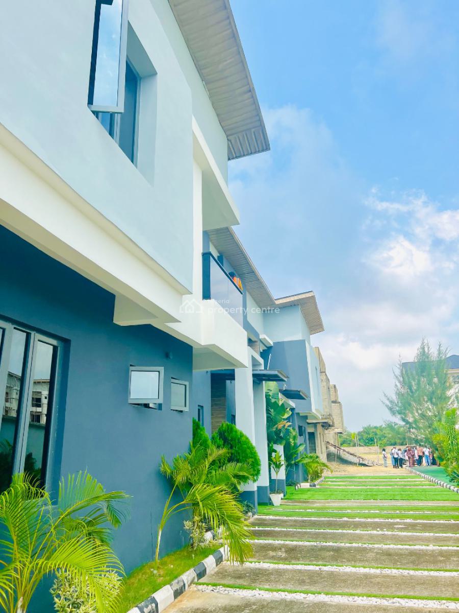 3 Bedroom in a Serene Environment Very Close to The Popular Shoprite, Monastery Road, Shoprite, Sangotedo, Ajah, Lagos, Flat / Apartment for Sale