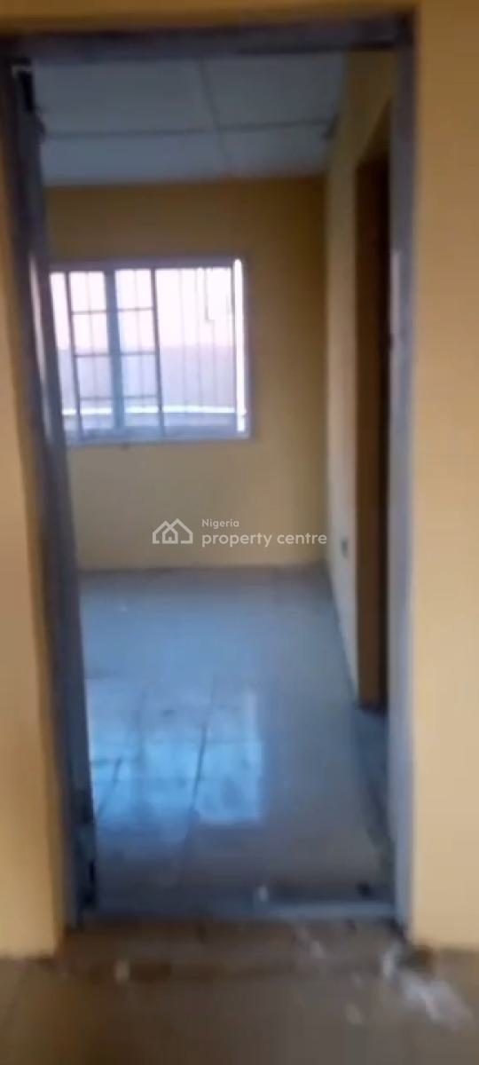 Decent Spacious 3 Bedroom, Off Bakare Street, Doyin Omololu, Alapere, Ketu, Lagos, Flat / Apartment for Rent