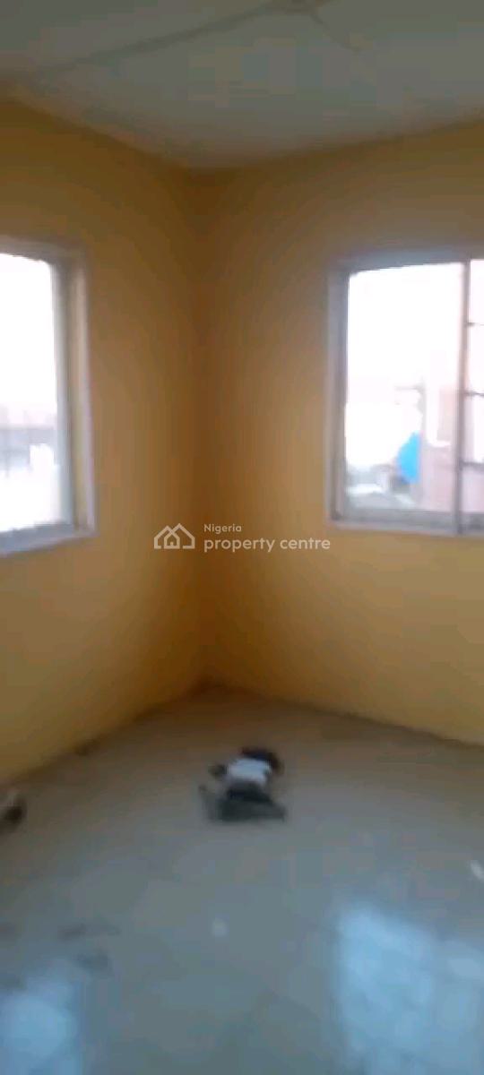 Decent Spacious 3 Bedroom, Off Bakare Street, Doyin Omololu, Alapere, Ketu, Lagos, Flat / Apartment for Rent