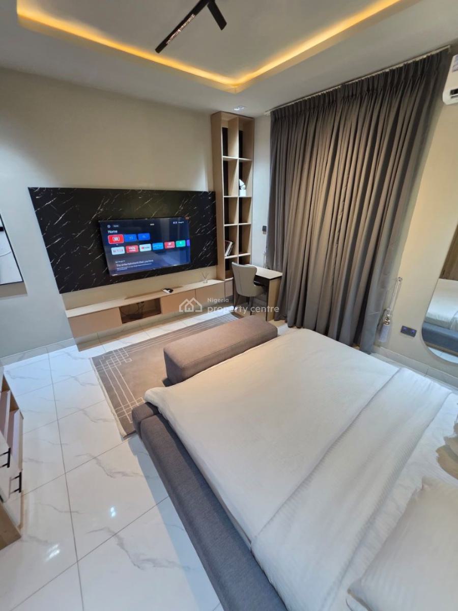 Luxurious Two Bedroom Apartment with Swimming Pool, Distance Seaview, Tunji Suleiman Street, Ilasan New Road, Ikate Elegushi, Lekki, Lagos, Flat / Apartment Short Let