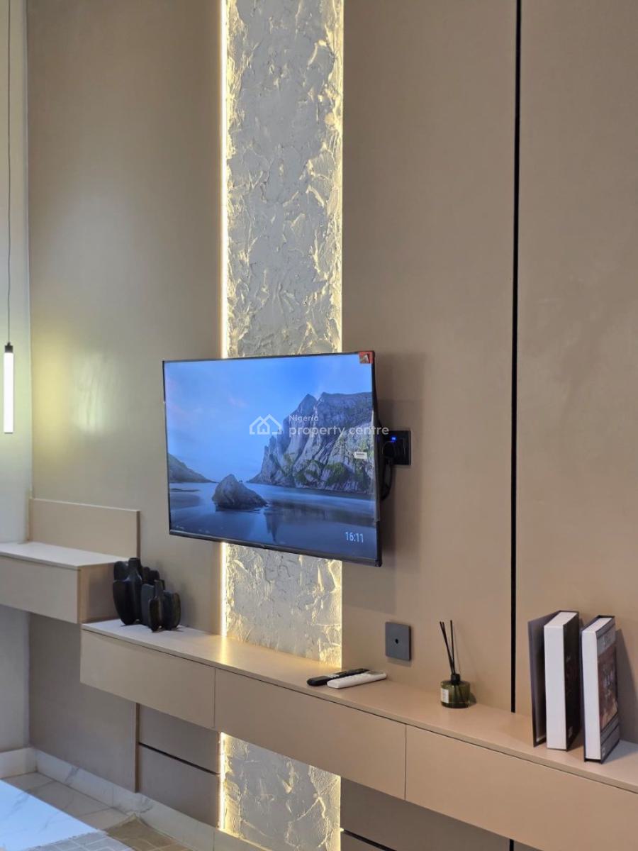 Luxurious Two Bedroom Apartment with Swimming Pool, Distance Seaview, Tunji Suleiman Street, Ilasan New Road, Ikate Elegushi, Lekki, Lagos, Flat / Apartment Short Let