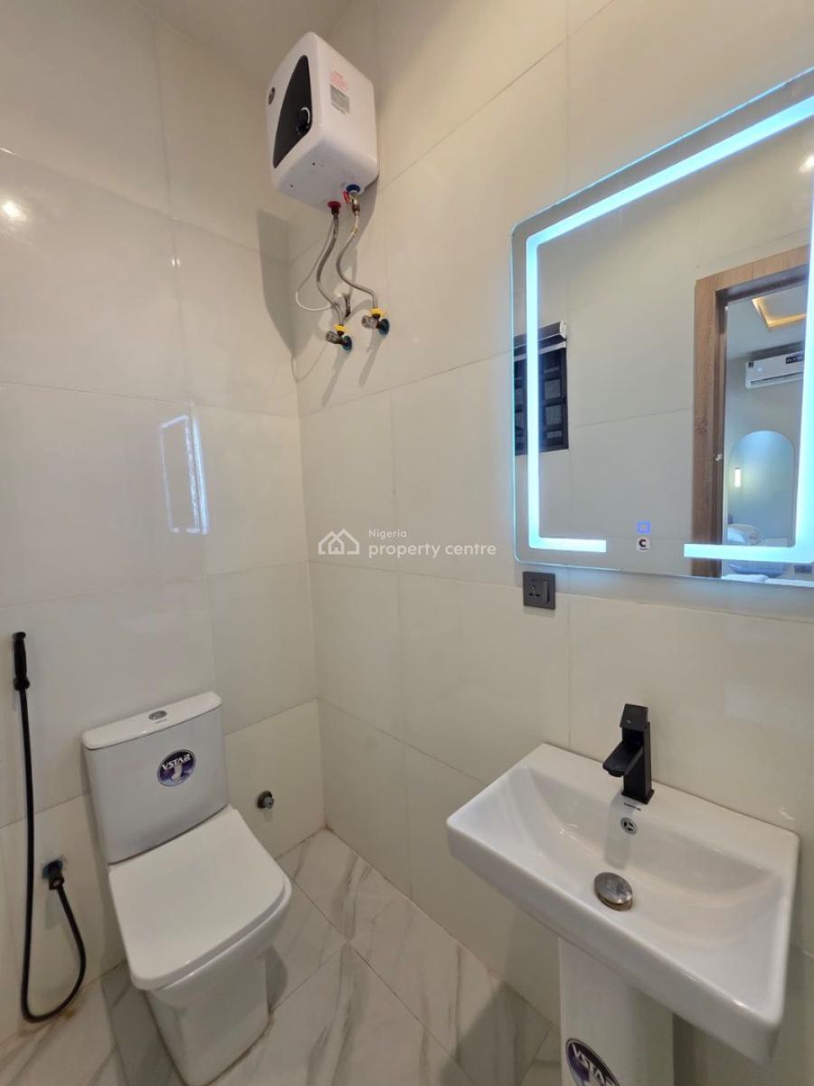 Luxurious Two Bedroom Apartment with Swimming Pool, Distance Seaview, Tunji Suleiman Street, Ilasan New Road, Ikate Elegushi, Lekki, Lagos, Flat / Apartment Short Let