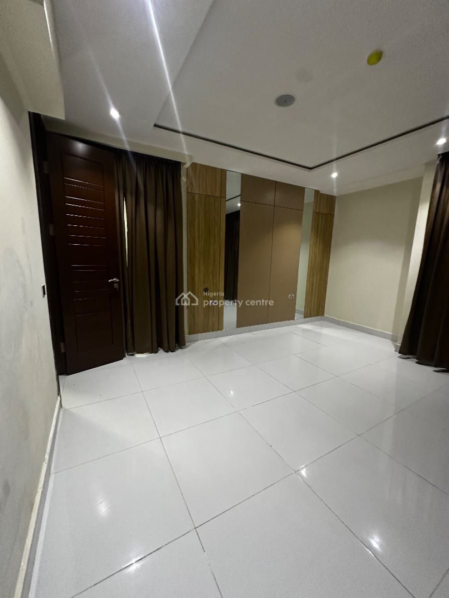 Partly Furnished 3 Bedroom Apartment with Sea View, Bourdillon Rd Ikoyi, Ikoyi, Lagos, Flat / Apartment for Rent