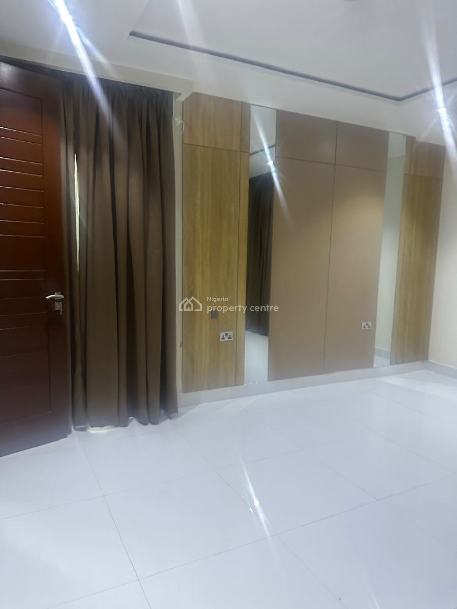 Partly Furnished 3 Bedroom Apartment with Sea View, Bourdillon Rd Ikoyi, Ikoyi, Lagos, Flat / Apartment for Rent