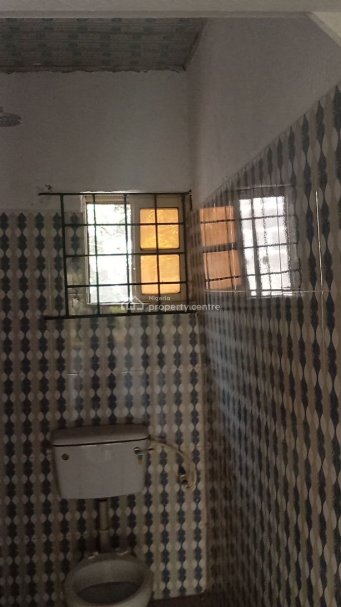 a Clean 2 Bedroom Pop, Lucky Fiber Road, Ikorodu, Lagos, Flat / Apartment for Rent