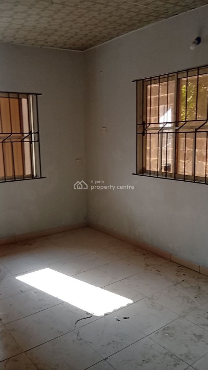 a Clean 2 Bedroom Pop, Lucky Fiber Road, Ikorodu, Lagos, Flat / Apartment for Rent
