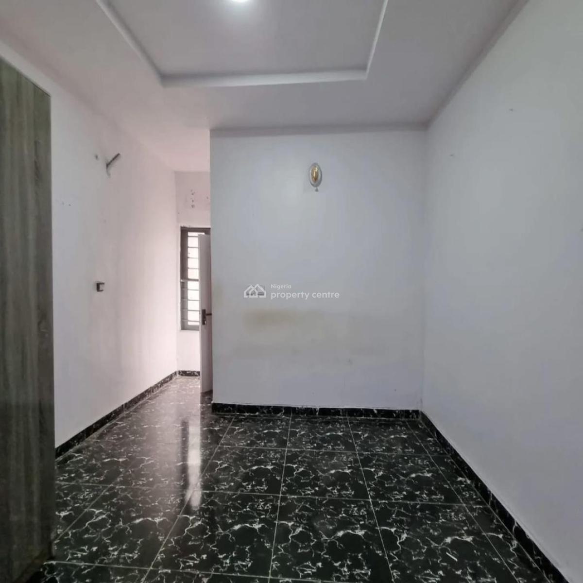 Luxurious Spacious 4 Bedroom Terrace Duplex, Ikota, Lekki Phase 2, Lekki, Lagos, Terraced Duplex for Sale