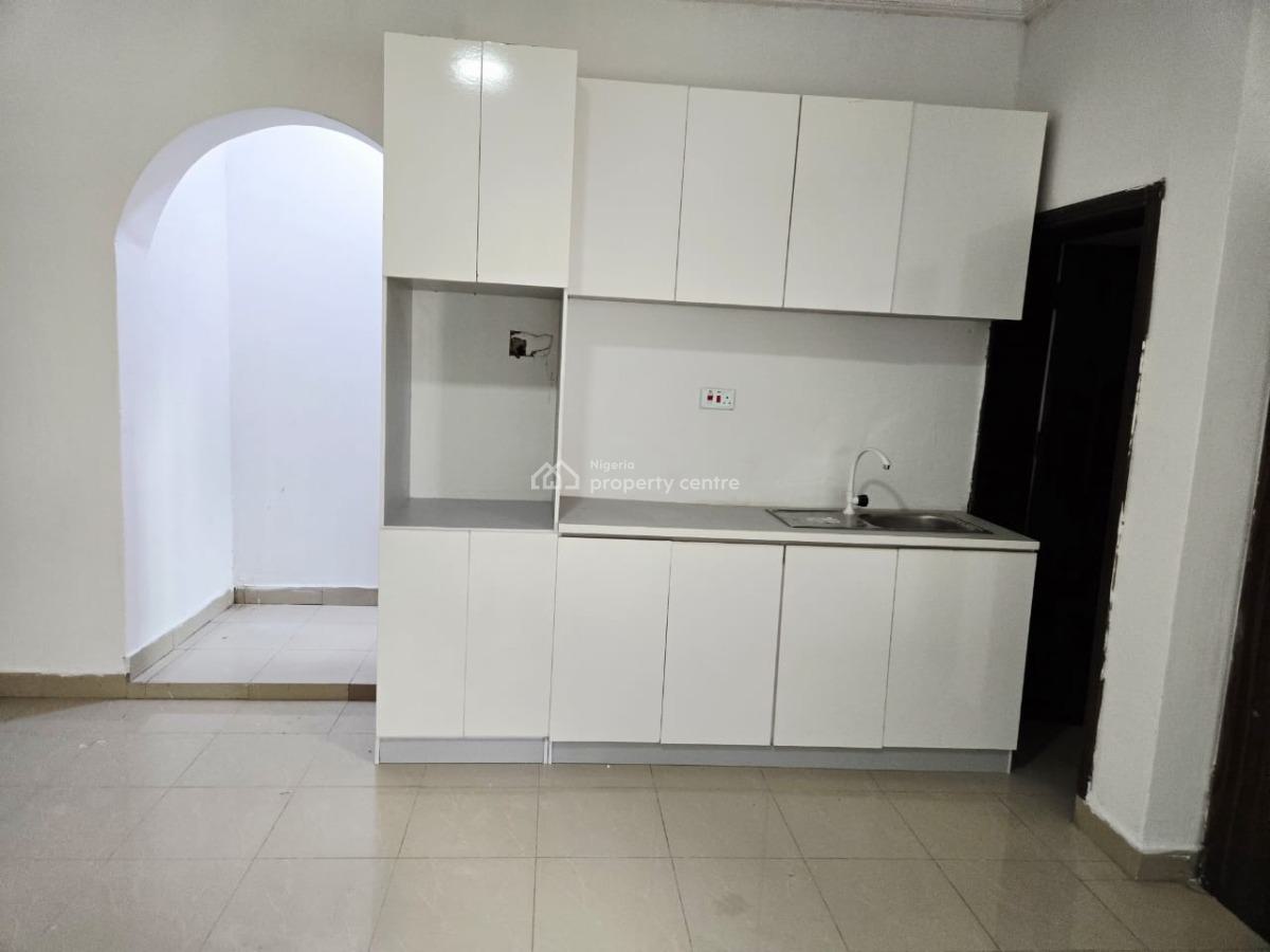 Newly Renovated Massive 1 Bedroom Apartment, Chevron, Lekki, Lagos, Flat / Apartment for Rent