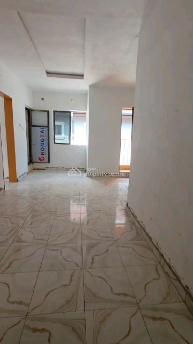 Newly Built, Spacious and Standard Room Self Contain in a Secured Environment, Okesuna Street, Shomolu, Lagos, Self Contain (single Rooms) for Rent