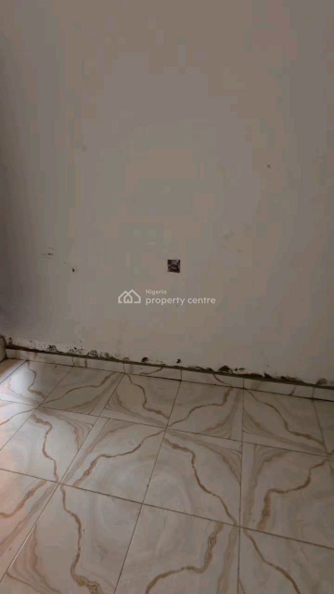 Newly Built, Spacious and Standard Room Self Contain in a Secured Environment, Okesuna Street, Shomolu, Lagos, Self Contain (single Rooms) for Rent
